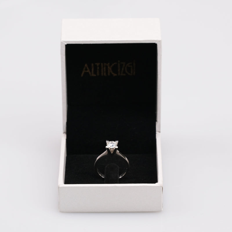 0.58 Karat Pırlanta Tektaş Yüzük